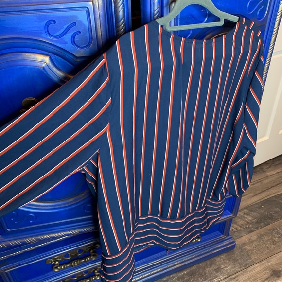 Maurices Stripe Navy Red Top Faux Tie Accent 1XL - Picture 3 of 4